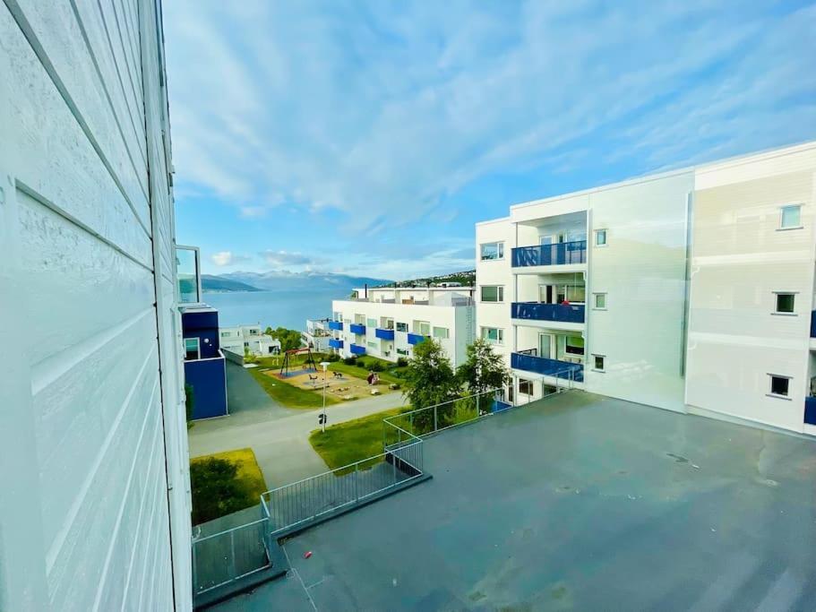 Mobiliado Em Noruega Leilighet Tromsø